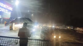 India: Heavy rains flood streets in Hyderabad