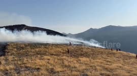 Spain: Military continues wildfire containment efforts in Leon