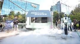 China: World's first retail cabin operated fully by robot opens in Beijing