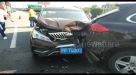 Three-car pile-up in southern China