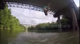 Insane Slackline tricks over water