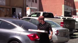 David Beckham picks up pizza in Beverly Hills