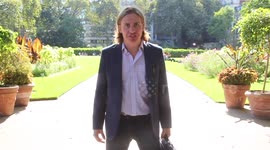 FOXTON'S WATER CHALLENGE- REVENGE ON ESTATE AGENTS