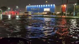 Mexico: Heavy Rain Triggers Flooding in Mexico City, Disrupting Airport Operations 3