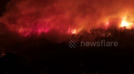 Fire from minibus spreads to forest in western Türkiye (2)