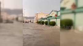 Saudi Arabia: Heavy Rain Causes Flooding in Taif, Saudi Arabia