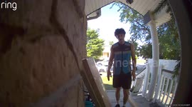 'Don't order heavy stuff': Amazon driver rants at New York homeowner