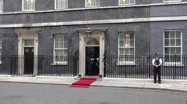 UK premier hosts Ukrainian president ahead of Trump-Putin meeting