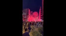 Clashes erupt between opposing groups in Belgrade, Serbia
