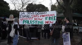 Journalists in Johannesburg protest Israeli attacks on press