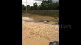 Flash floods cause road chaos in Chattanooga, Tennessee