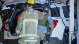 US, Los Angeles: Pico-Union San Bernardino Sheriff K-9 Unit Crashes Into Building Part 1