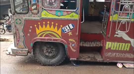 Pakistan: Road Collapses in Karachi After Heavy Rain, Passenger Bus Gets Stuck