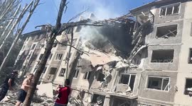 Russian strike hits residential building in Kostiantynivka, Ukraine