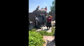 Giant jar mishap in Sichuan, China