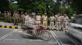 India: Police intervene in Tibetan protest against Chinese FM’s visit to India