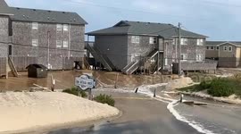 US: Hurricane Erin Brings Storm Surge to North Carolina’s Outer Banks 3