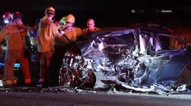 US, Bakersfield: Bakersfield 1 Dead Multiple Severely Injured In Head-On Crash