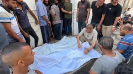 Funerals held in Gaza for victims of Israeli attacks, including aid seekers (2)