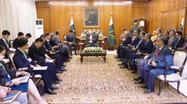 Pakistan: Pakistani president meets Chinese FM in Islamabad