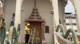 Giant hornet nest destroyed at temple after monks and villagers attacked