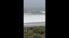 US: Large Waves Hit East Coast as Hurricane Erin Moves North in Atlantic 6
