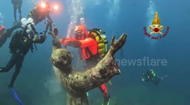 Italy: Divers restore “Christ of the Abyss” statue off Camogli, Italy