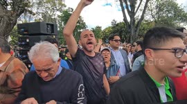 Colombia: Colombia: Alvaro Uribe pays tribute to slain candidate Miguel Uribe