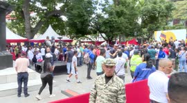Venezuela: Hundreds join Venezuelan militia after Maduro’s call against US naval presence