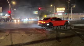 US, Los Angeles: Pacoima Police Respond to Vehicle Takeovers in Valley