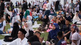 Malaysia: Malaysian Premier Anwar announces more aid as he leads solidarity rally for Palestinians
