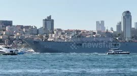 Türkiye: Citizens show interest to Turkish navy parading at Istanbul strait in 'Blue Homeland' event