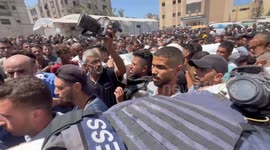 Funeral prayer held for four journalists killed in Israeli strike on Nasser Hospital (2)