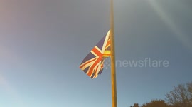 Harlow, United Kingdom – 08/25/2025 – A group of residents gathered along Southern Way in Harlow, Essex, at 8:00 PM to participate in