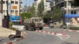 Israeli forces raid occupied Ramallah, injuring 24 and arresting 3 (2)