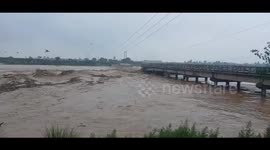 Pakistan: Narowal-Sialkot Bridge Collapses in Nullah Dek Flood, Crops Destroyed