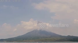 Japan: Sakurajima Volcano Erupts Sending Smoke 1700 Meters Into Sky