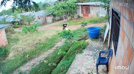 Motorcycle rider fails house ramp climb in Cartagena del Chairá, Colombia