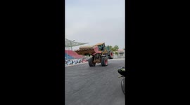 Excavator Dance: A Show of Skill and Precision