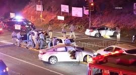 US, Los Angeles: Malibu Police Chase Ends in Crash With Children in Stolen Vehicle