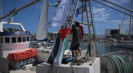 Spain: Global Sumud Flotilla sets sail from Barcelona in bid to break Gaza blockade (2)