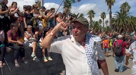 Spain: Barcelona Thousands Send Off Gaza-Bound Volunteers