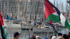 Spain: Barcelona Thousands Send Off Gaza-Bound Volunteers