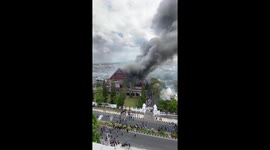 Riot engulfs regional council building in fire in Mataram, West Nusa Tenggara