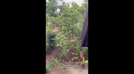 Rocks crash down mountain during landslide in Laos