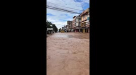 Floods swamp northern Thailand as heavy rain hits region
