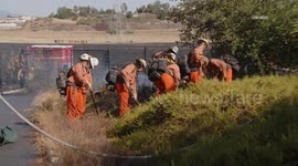 US, Los Angeles: Mission Hills Wildfire Breaks Out After Deadly Crash