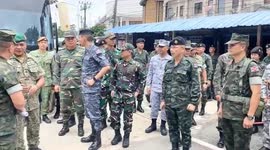 Military officials from Southeast Asian countries check Thai-Cambodian border amid clashes