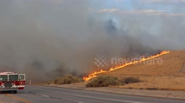 US, Bakersfield: Bakersfield Firefighters Battle Wildfire Part 1