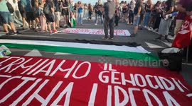 Italy: Catania, Italy: Global Sumud Flotilla solidarity march with anti-Meloni slogans